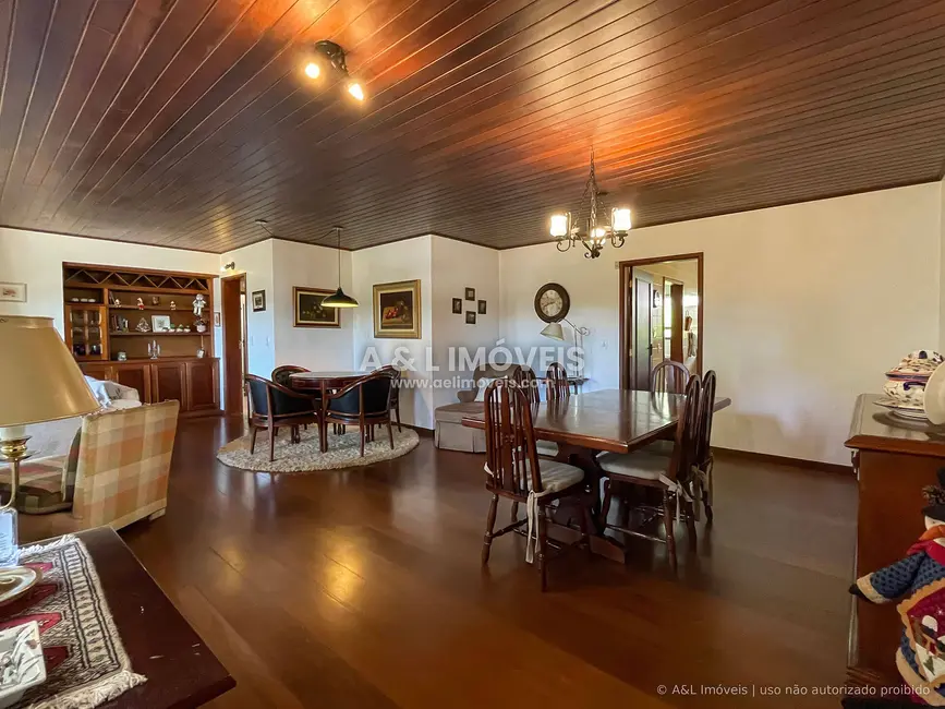Foto 1 de Apartamento com 3 quartos à venda, 147m2 em Campos Do Jordao - SP