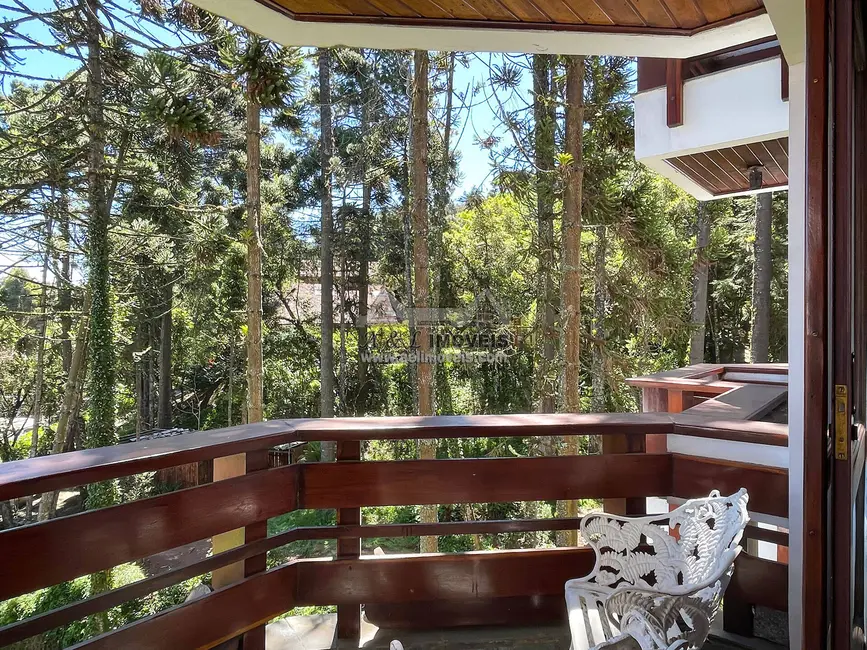 Apartamento com 3 quartos à venda, 147m2 em Campos Do Jordao - SP - imagem 8 Foto 8 de Apartamento com 3 quartos à venda, 147m2 em Campos Do Jordao - SP