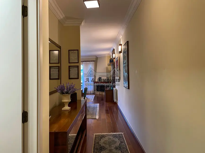 Foto 2 de Apartamento com 3 quartos à venda, 150m2 em Campos Do Jordao - SP