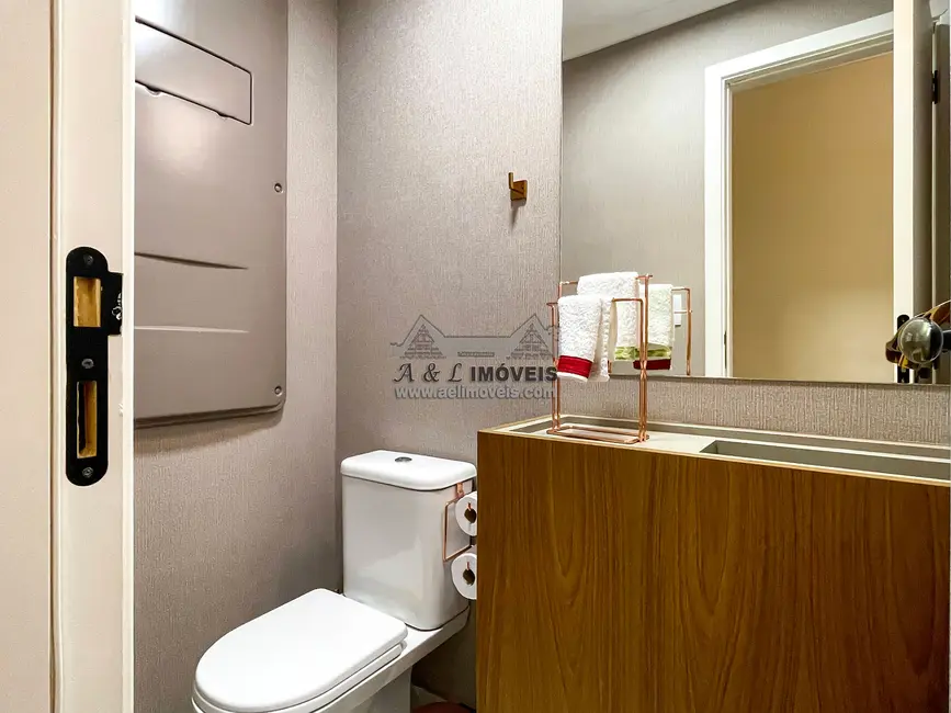 Foto 3 de Apartamento com 3 quartos à venda, 150m2 em Campos Do Jordao - SP