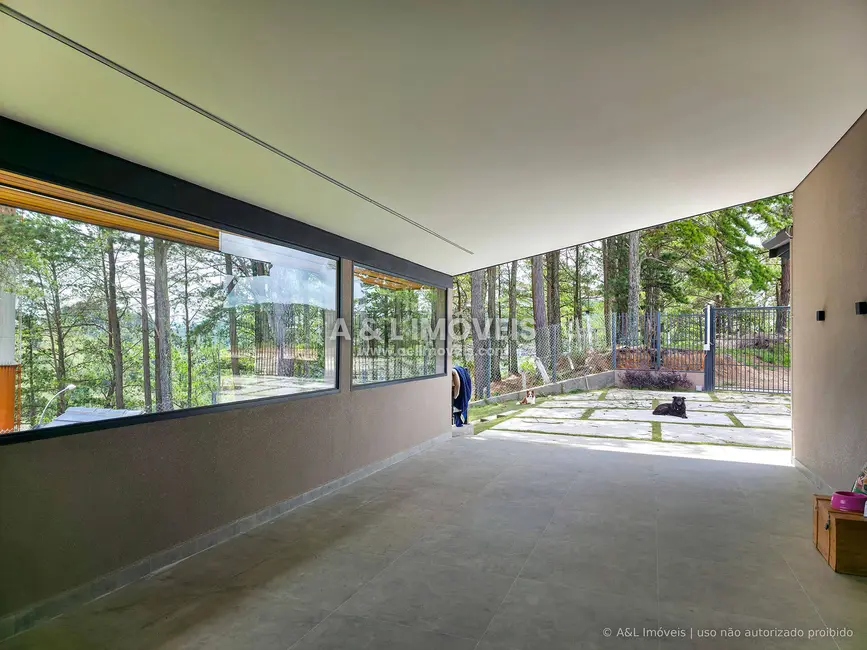 Foto 7 de Casa com 3 quartos à venda, 200m2 em Campos Do Jordao - SP