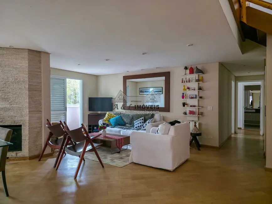 Foto 1 de Apartamento com 4 quartos à venda, 229m2 em Campos Do Jordao - SP