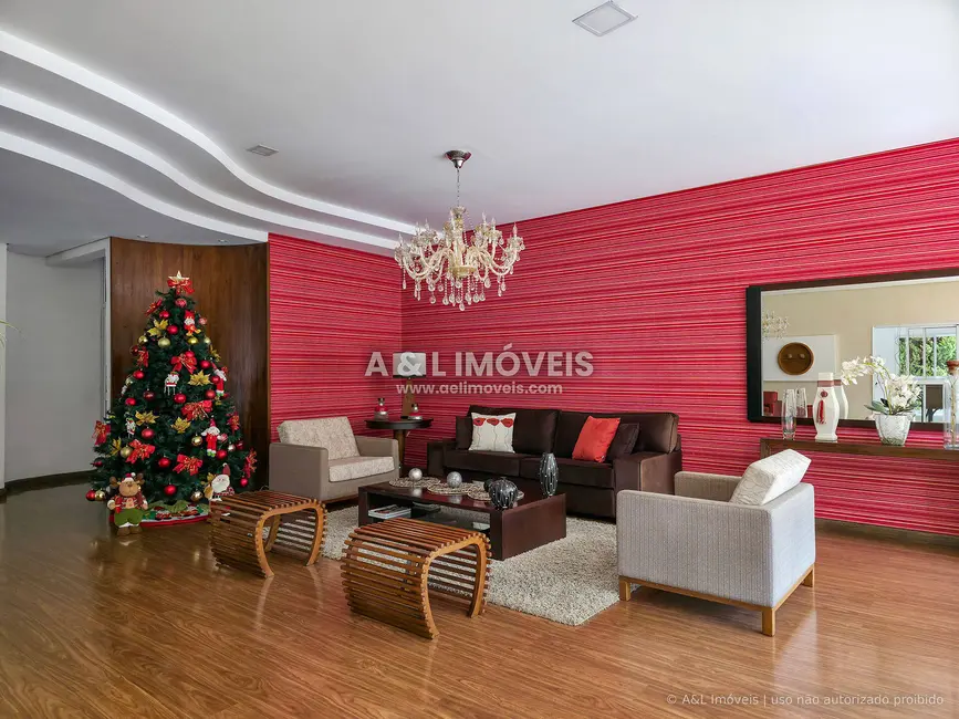 Foto 3 de Apartamento com 4 quartos à venda, 229m2 em Campos Do Jordao - SP