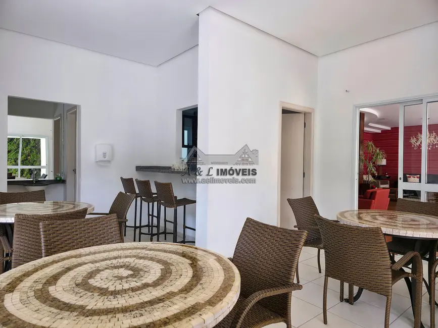 Foto 6 de Apartamento com 4 quartos à venda, 229m2 em Campos Do Jordao - SP