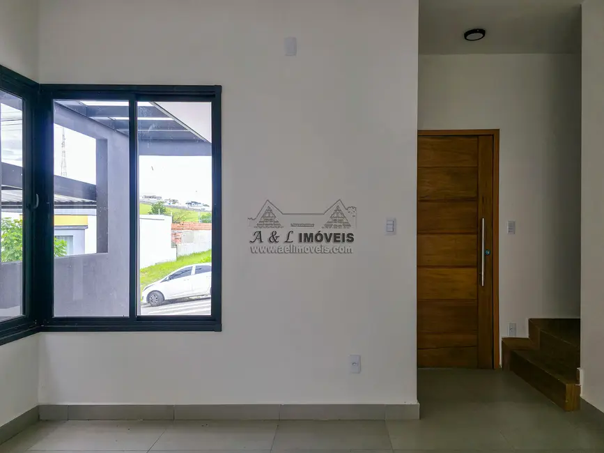 Foto 3 de Casa de Condomínio com 3 quartos à venda, 140m2 em Morada dos Nobres, Taubate - SP