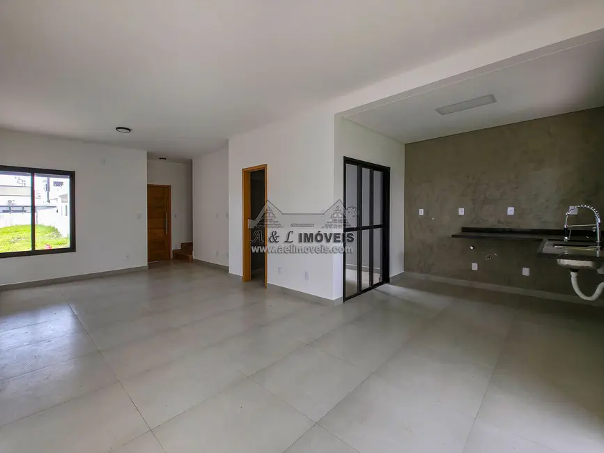 Foto 1 de Casa de Condomínio com 3 quartos à venda, 140m2 em Morada dos Nobres, Taubate - SP