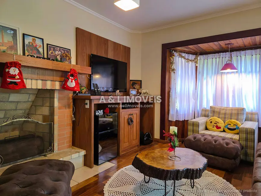 Foto 7 de Casa de Condomínio com 4 quartos à venda, 161m2 em Campos Do Jordao - SP