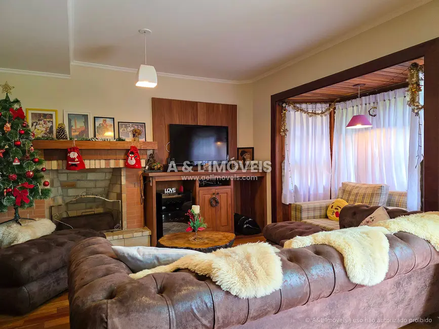 Foto 5 de Casa de Condomínio com 4 quartos à venda, 161m2 em Campos Do Jordao - SP