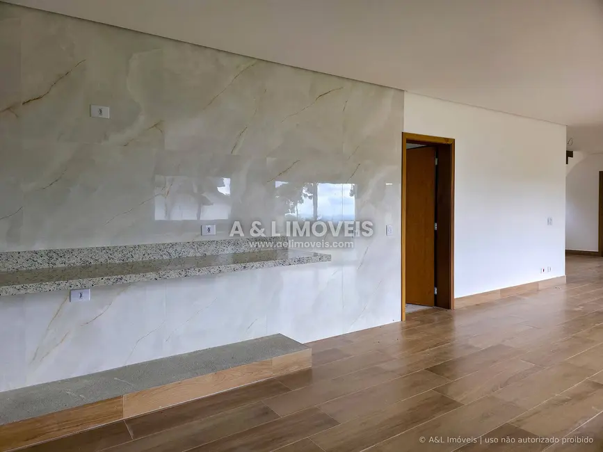 Foto 8 de Casa de Condomínio com 5 quartos à venda, 248m2 em Campos Do Jordao - SP