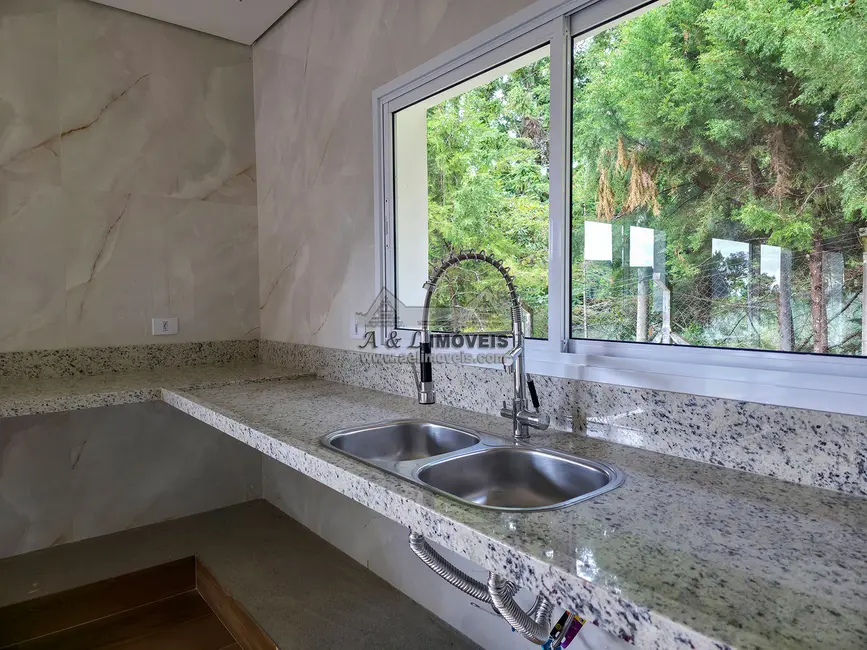 Foto 7 de Casa de Condomínio com 5 quartos à venda, 248m2 em Campos Do Jordao - SP