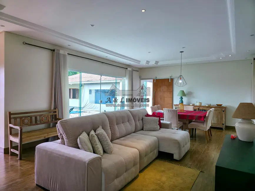 Foto 7 de Casa com 5 quartos à venda, 313m2 em Tremembe - SP