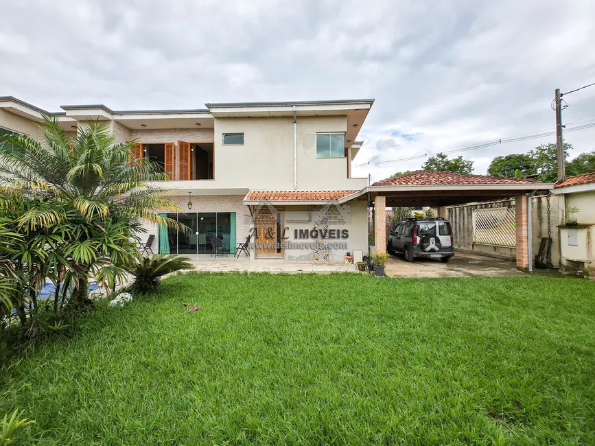 Foto 3 de Casa com 5 quartos à venda, 313m2 em Tremembe - SP