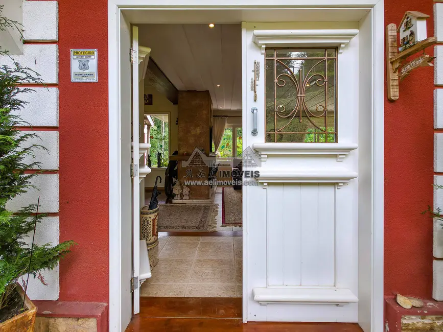 Foto 7 de Pousada com 8 quartos à venda, 297m2 em Campos Do Jordao - SP