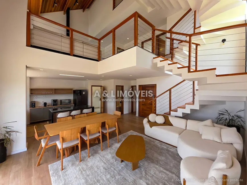 Casa de Condomínio com 4 quartos à venda, 254m2 em Campos Do Jordao - SP - imagem 1 Foto 1 de Casa de Condomínio com 4 quartos à venda, 254m2 em Campos Do Jordao - SP