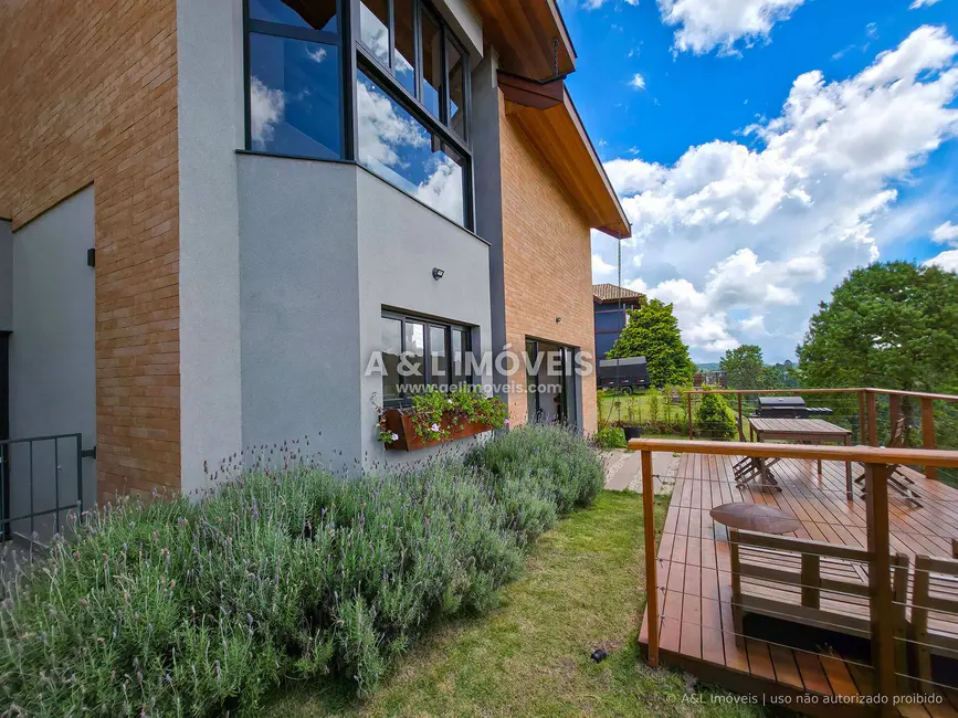 Foto 8 de Casa de Condomínio com 4 quartos à venda, 254m2 em Campos Do Jordao - SP