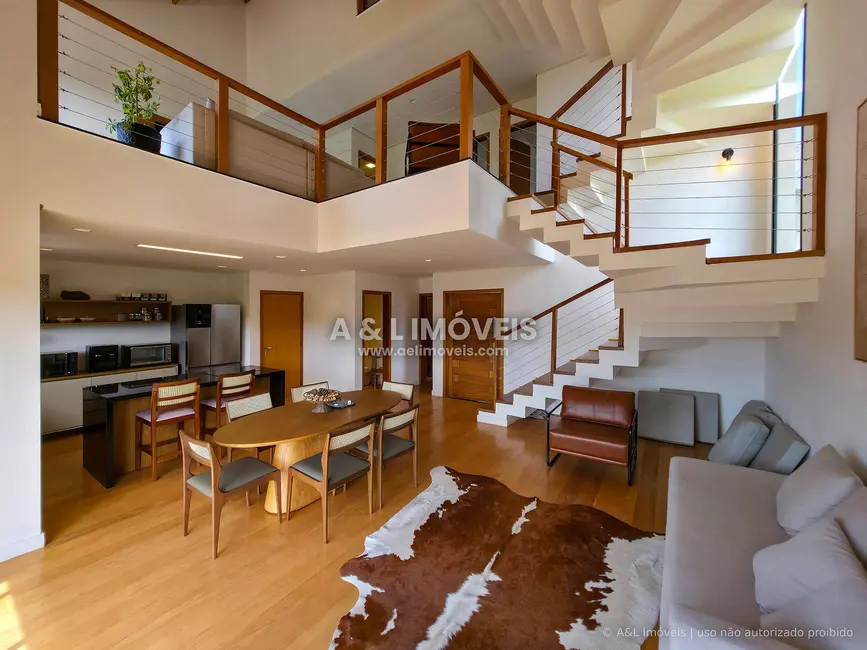 Foto 9 de Casa de Condomínio com 4 quartos à venda, 254m2 em Campos Do Jordao - SP