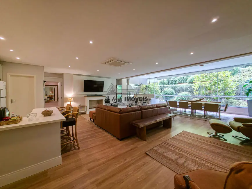 Foto 1 de Apartamento com 3 quartos à venda, 159m2 em Campos Do Jordao - SP