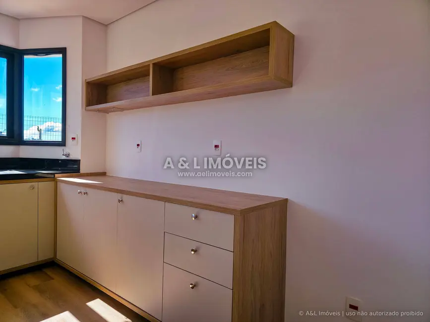 Foto 8 de Casa de Condomínio com 4 quartos à venda, 254m2 em Campos Do Jordao - SP
