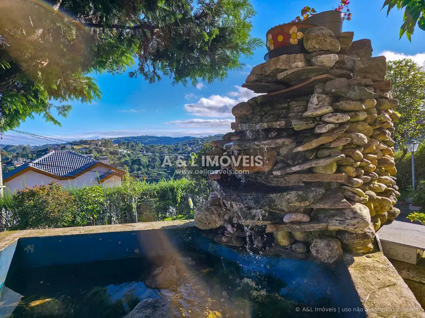 Casa com 4 quartos à venda, 279m2 em Campos Do Jordao - SP - imagem 6 Foto 6 de Casa com 4 quartos à venda, 279m2 em Campos Do Jordao - SP