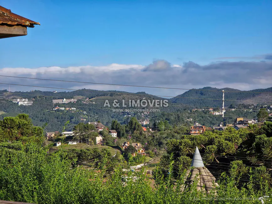 Casa com 4 quartos à venda, 279m2 em Campos Do Jordao - SP - imagem 9 Foto 9 de Casa com 4 quartos à venda, 279m2 em Campos Do Jordao - SP