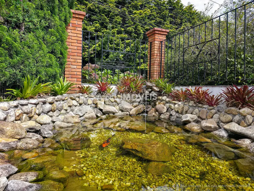 Foto 3 de Casa de Condomínio com 6 quartos à venda, 641m2 em Campos Do Jordao - SP