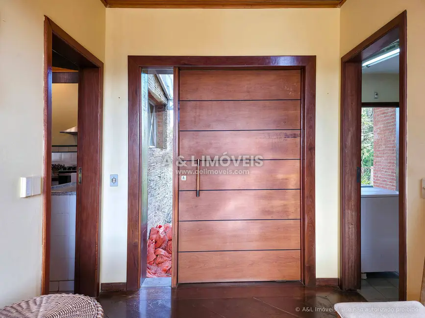 Foto 8 de Casa de Condomínio com 4 quartos à venda, 357m2 em Campos Do Jordao - SP