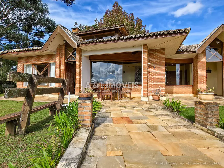 Foto 6 de Casa de Condomínio com 4 quartos à venda, 357m2 em Campos Do Jordao - SP