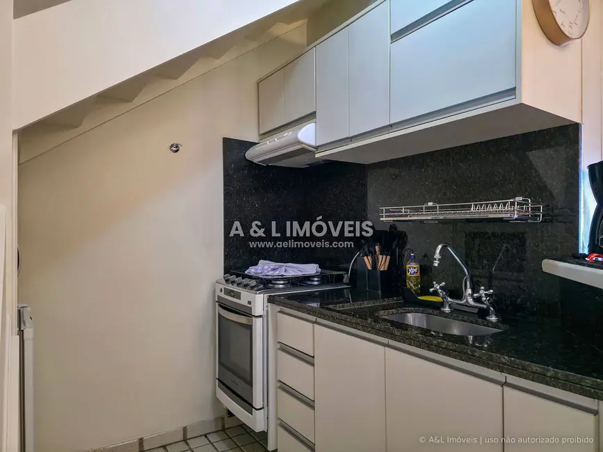 Foto 4 de Apartamento com 3 quartos à venda, 101m2 em Campos Do Jordao - SP