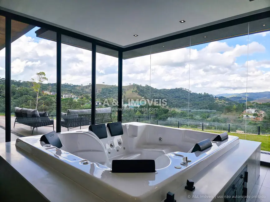 Foto 2 de Casa de Condomínio com 4 quartos à venda, 450m2 em Campos Do Jordao - SP