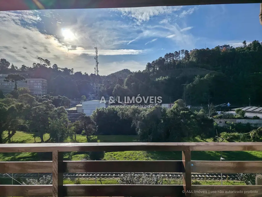 Foto 3 de Apartamento com 3 quartos à venda, 126m2 em Campos Do Jordao - SP