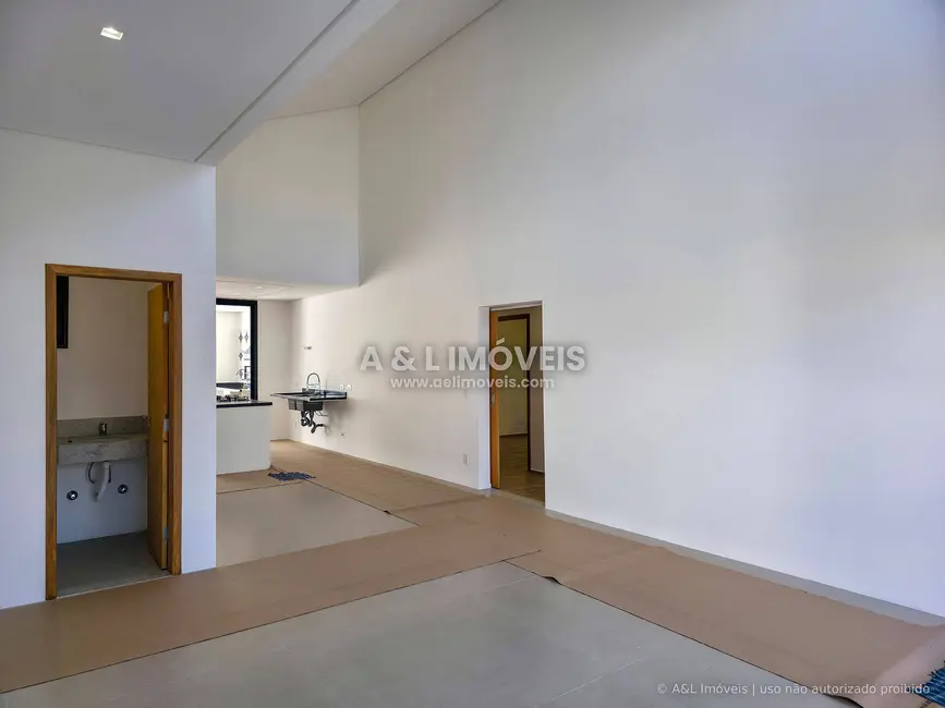 Foto 3 de Casa de Condomínio com 3 quartos à venda, 165m2 em Tremembe - SP