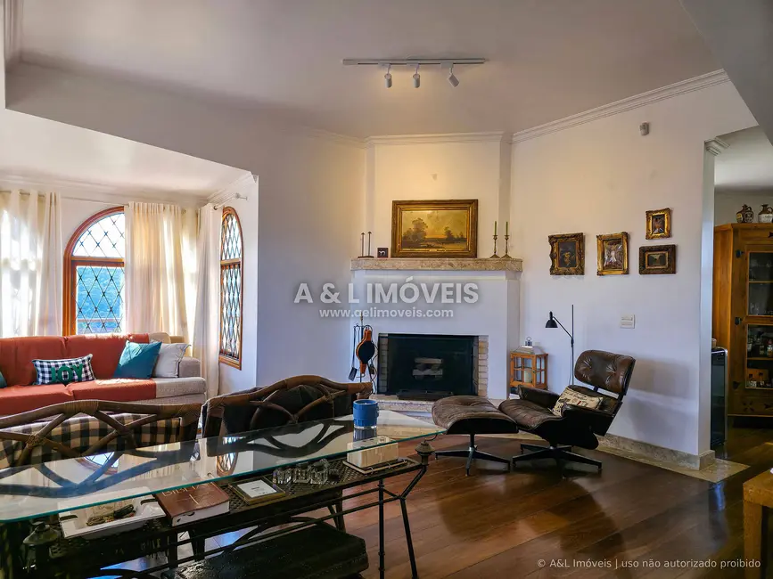 Foto 6 de Casa de Condomínio com 4 quartos à venda, 349m2 em Campos Do Jordao - SP