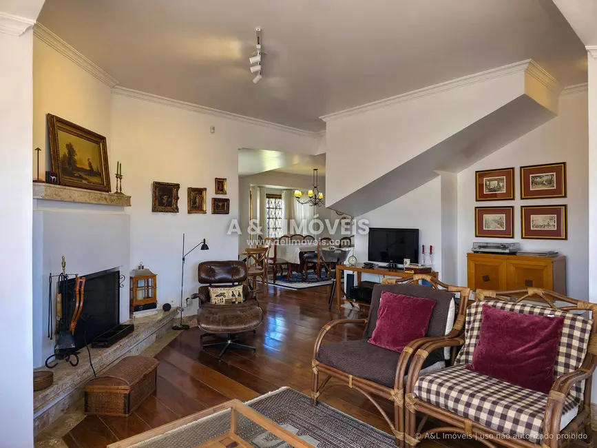 Foto 9 de Casa de Condomínio com 4 quartos à venda, 349m2 em Campos Do Jordao - SP