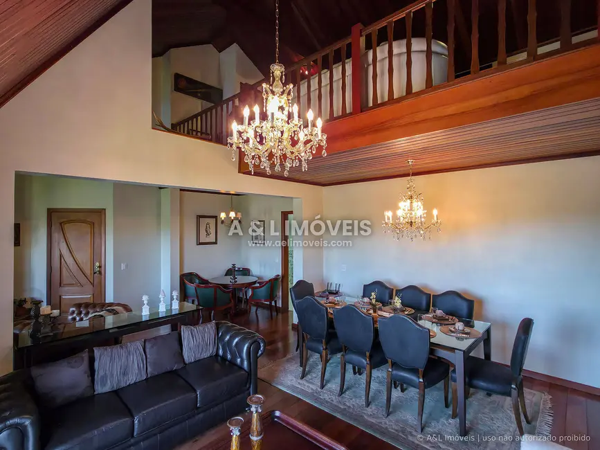 Apartamento com 4 quartos à venda, 171m2 em Campos Do Jordao - SP - imagem 1 Foto 1 de Apartamento com 4 quartos à venda, 171m2 em Campos Do Jordao - SP