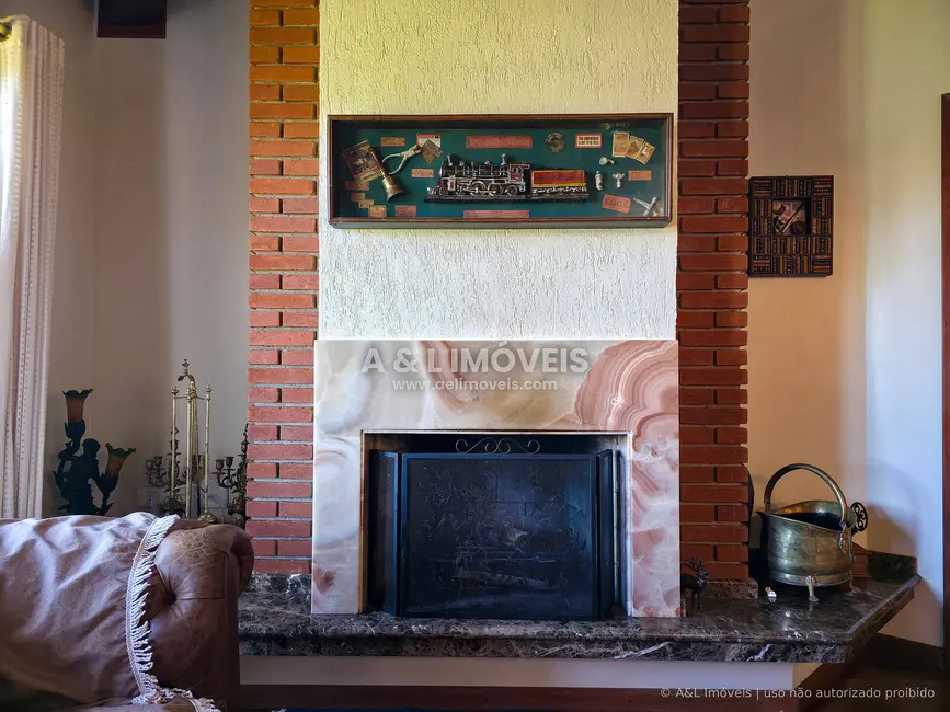 Apartamento com 4 quartos à venda, 171m2 em Campos Do Jordao - SP - imagem 3 Foto 3 de Apartamento com 4 quartos à venda, 171m2 em Campos Do Jordao - SP
