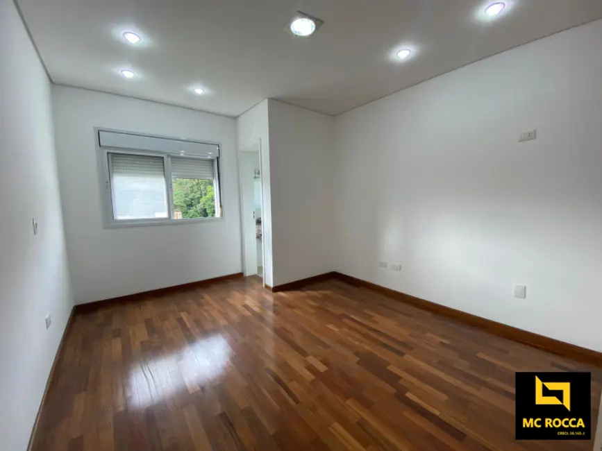 Foto 9 de Casa de Condomínio para alugar, 422m2 em Parque Terra Nova II, Sao Bernardo Do Campo - SP