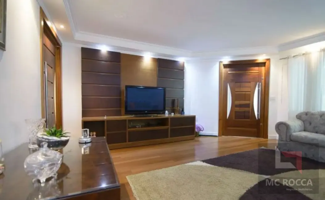 Foto 3 de Sobrado com 4 quartos à venda, 243m2 em Parque São Vicente, Maua - SP