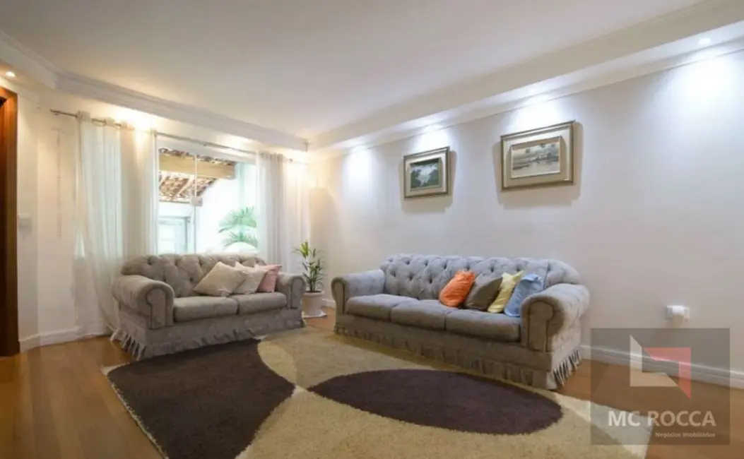 Foto 1 de Sobrado com 4 quartos à venda, 243m2 em Parque São Vicente, Maua - SP