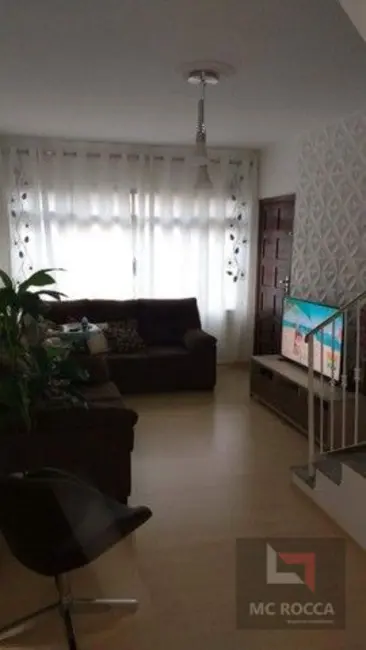 Foto 1 de Sobrado com 4 quartos à venda, 250m2 em Vila Eldízia, Santo Andre - SP