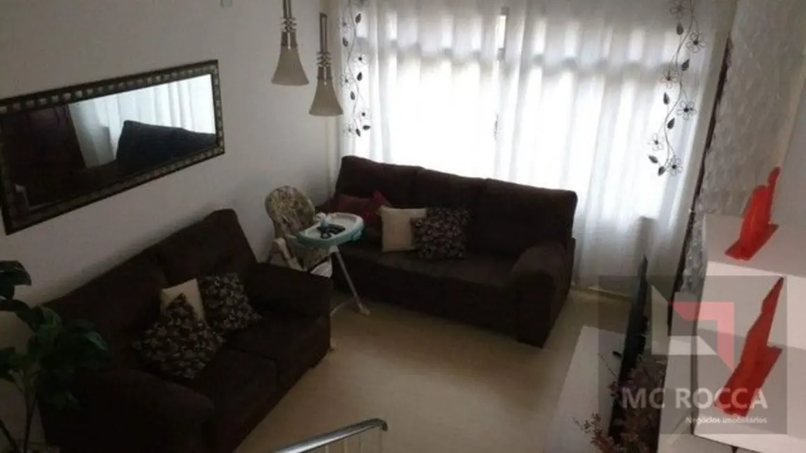 Foto 2 de Sobrado com 4 quartos à venda, 250m2 em Vila Eldízia, Santo Andre - SP