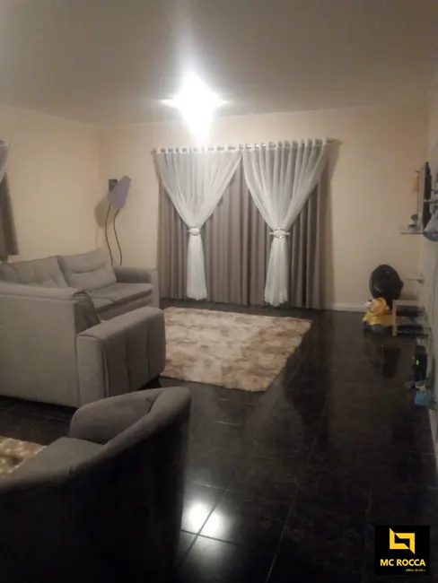 Sobrado com 3 quartos à venda, 235m2 em Parque Gerassi, Santo Andre - SP - imagem 4 Foto 4 de Sobrado com 3 quartos à venda, 235m2 em Parque Gerassi, Santo Andre - SP