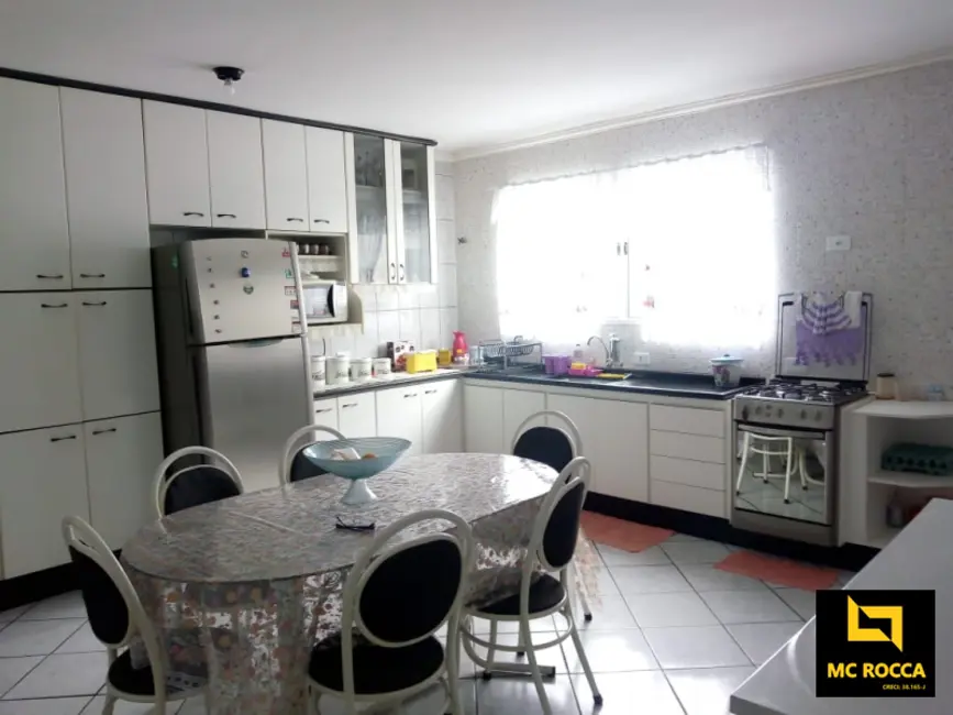 Sobrado com 3 quartos à venda, 235m2 em Parque Gerassi, Santo Andre - SP - imagem 6 Foto 6 de Sobrado com 3 quartos à venda, 235m2 em Parque Gerassi, Santo Andre - SP