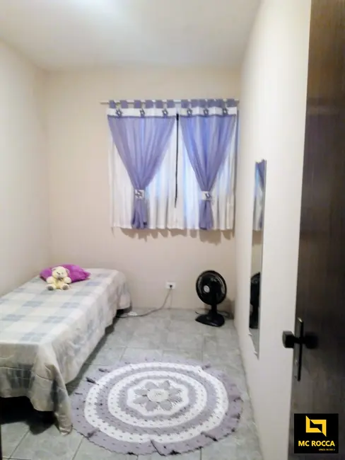 Sobrado com 3 quartos à venda, 235m2 em Parque Gerassi, Santo Andre - SP - imagem 8 Foto 8 de Sobrado com 3 quartos à venda, 235m2 em Parque Gerassi, Santo Andre - SP