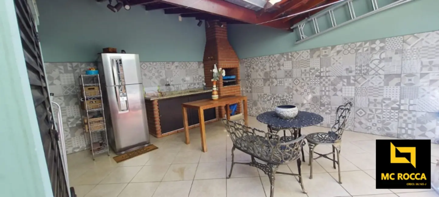 Foto 2 de Sobrado com 3 quartos à venda, 224m2 em Vila Guarani, Santo Andre - SP