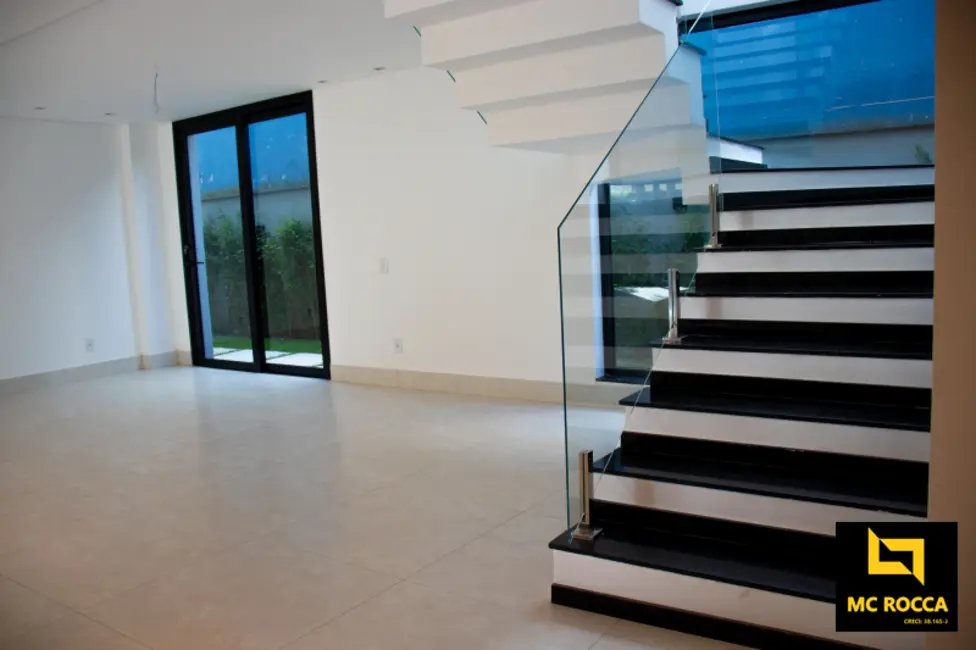 Foto 2 de Casa de Condomínio com 4 quartos à venda, 400m2 em Parque Terra Nova II, Sao Bernardo Do Campo - SP