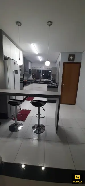 Foto 2 de Sobrado com 3 quartos à venda, 210m2 em Parque Terra Nova II, Sao Bernardo Do Campo - SP