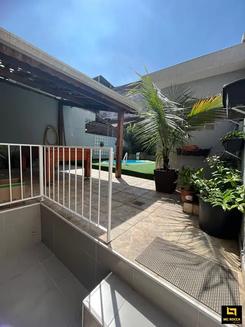 Sobrado com 3 quartos à venda, 207m2 em São João Clímaco, São Paulo - SP - imagem 8 Foto 8 de Sobrado com 3 quartos à venda, 207m2 em São João Clímaco, São Paulo - SP