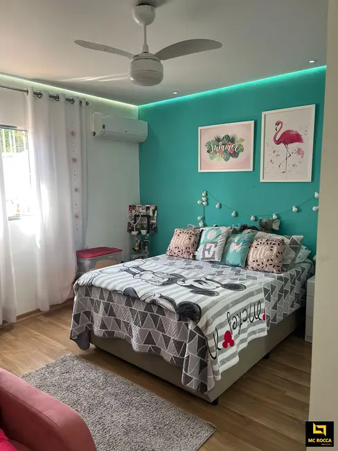 Sobrado com 3 quartos à venda, 207m2 em São João Clímaco, São Paulo - SP - imagem 7 Foto 7 de Sobrado com 3 quartos à venda, 207m2 em São João Clímaco, São Paulo - SP