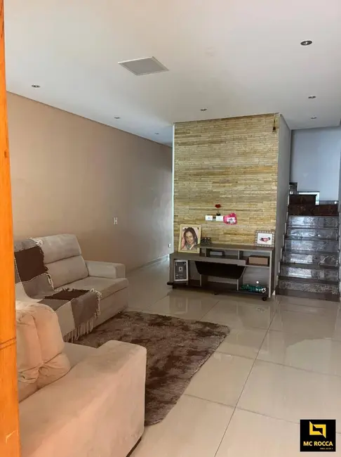 Foto 1 de Sobrado com 3 quartos à venda, 210m2 em Jardim Bom Pastor, Santo Andre - SP