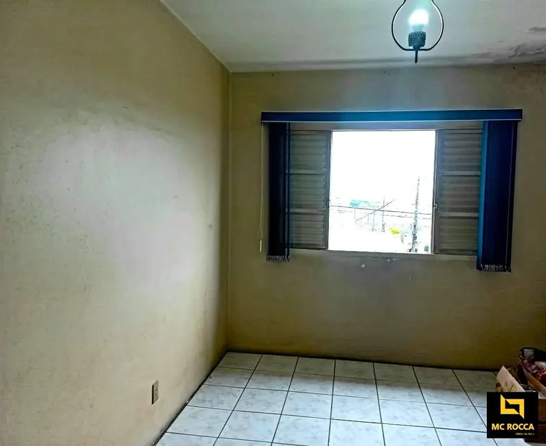 Foto 4 de Sobrado com 2 quartos à venda, 140m2 em Parque São Vicente, Maua - SP